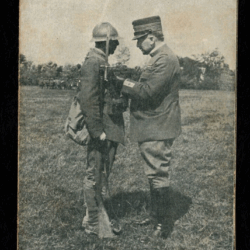 Armando Diaz premia Valoroso – Ufficio Stampa Propaganda Corpo d’Armata Napoli